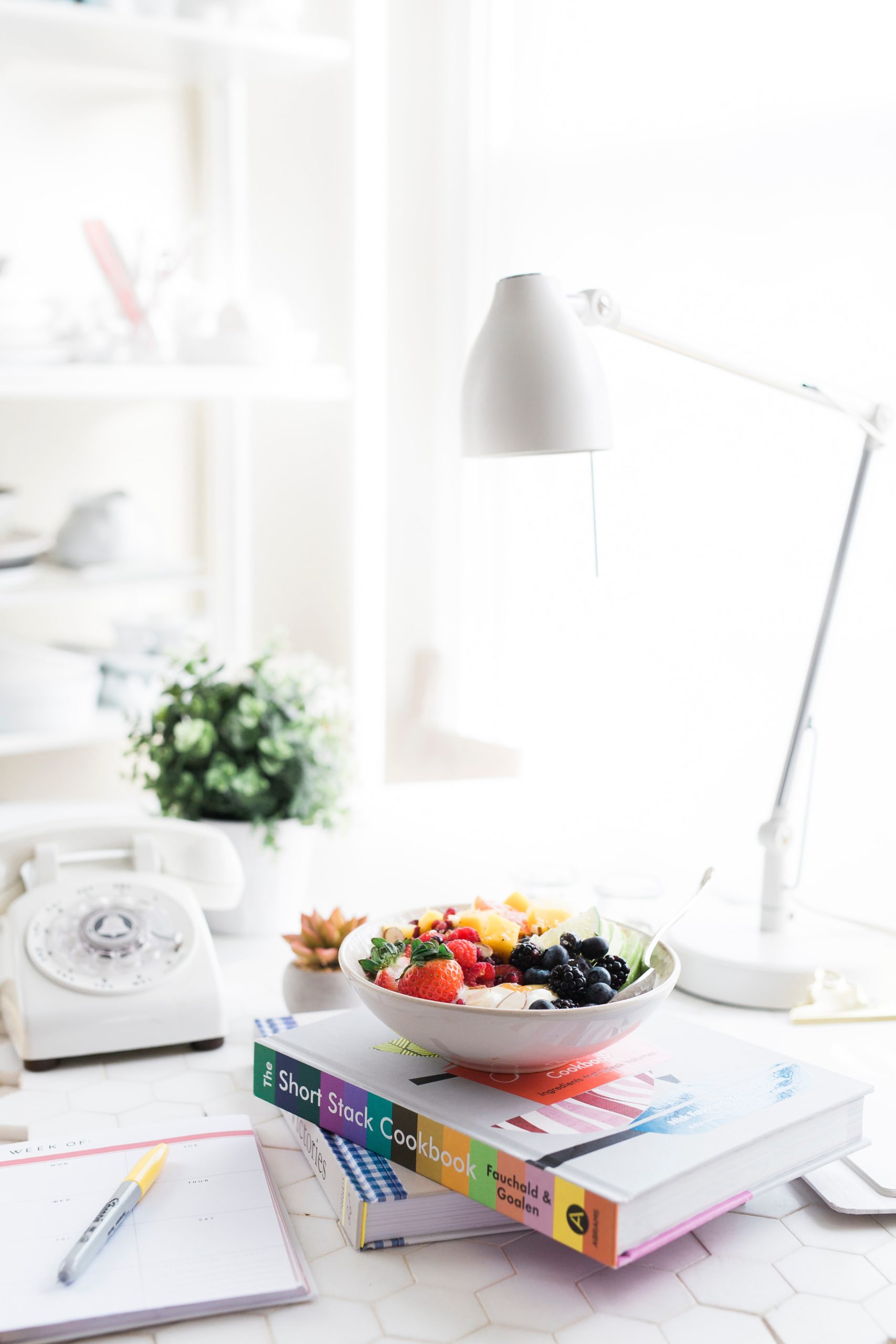Awesome Snack Hacks Will Make Eating At Your Desk Fun, And Easy