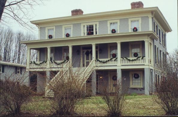 Two of the Most Historical Haunts in the US
