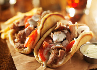 Top 3 Dishes Tourists Need to Try While in Athens, Greece Gyros