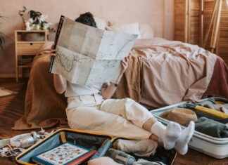 5 Packing Hacks for Longer Trips on Low-Cost Flights Packing