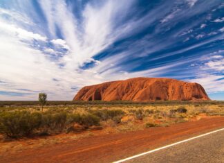 Visiting Uluru While in Australia? Here are Three Things You Should Never Do Uluru, Petermann, Australia