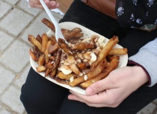Where to Travel in Canada if You Love Food Poutine