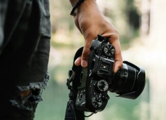 Essential Camera Accessories To Get The Perfect Shot on Your Next Vacation camera