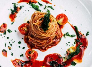 4 Dishes You Must Try in Sicily, Italy capellini tomato sauce