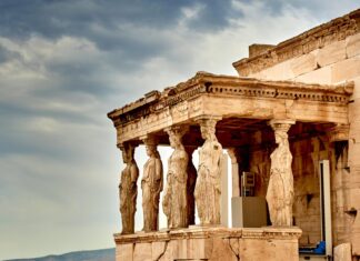 3 Tips Worth Following When Visiting the Acropolis of Athens, Greece Stonewall Palace at Athens Acropolis