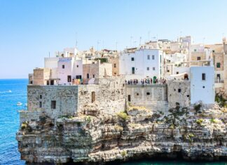 Head to These Places in Italy for the Best Food Experiences Polignano a Mare, Italy