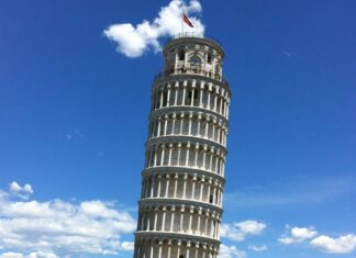 Lean in: Learn About the Leaning Tower of Pisa, Italy Leaning Tower of Pisa, Pisa, Italy