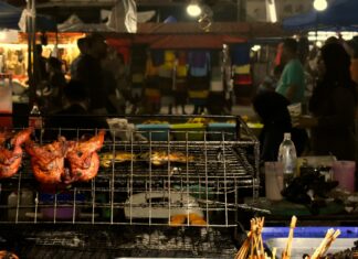 Three Must-Try Dishes on a Tour of Southeast Asia Night market in Sibu, Sarawak, Malaysia