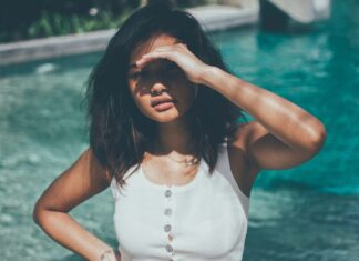 Here’s How To Get That Sun-Kissed Vacation Glow Without Damaging Your Skin Tanning