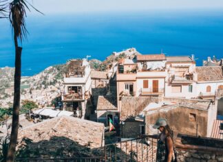 5 Amazing Spots You Shouldn’t Miss in Taormina, Sicily Taormina, Sicily, Italy.
